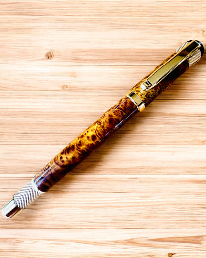Elegantní pero "Majestic" s možností personalizace jako dárek, na výběr ze 2 barevných variant