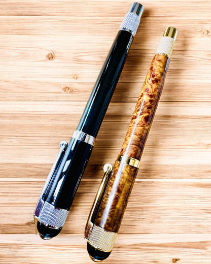 Elegantní pero "Majestic" s možností personalizace jako dárek, na výběr ze 2 barevných variant