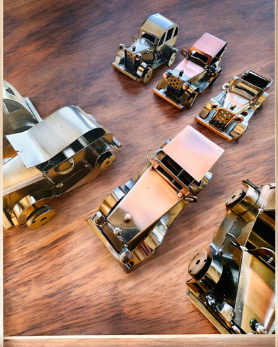 Retro klasické autíčko, auto, z železa - Kolekce "Vintage Drive", model auta, personalizace gravírováním jako dárek