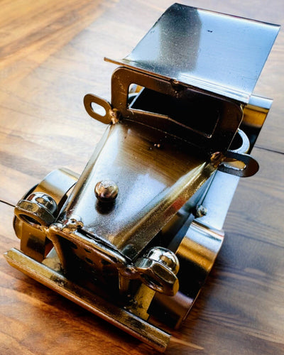 Retro klasické autíčko, auto, z železa - Kolekce "Vintage Drive", model auta, personalizace gravírováním jako dárek