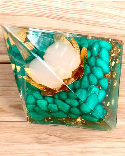 Orgonitová energetická pyramida "Harmonie Turmalínu"