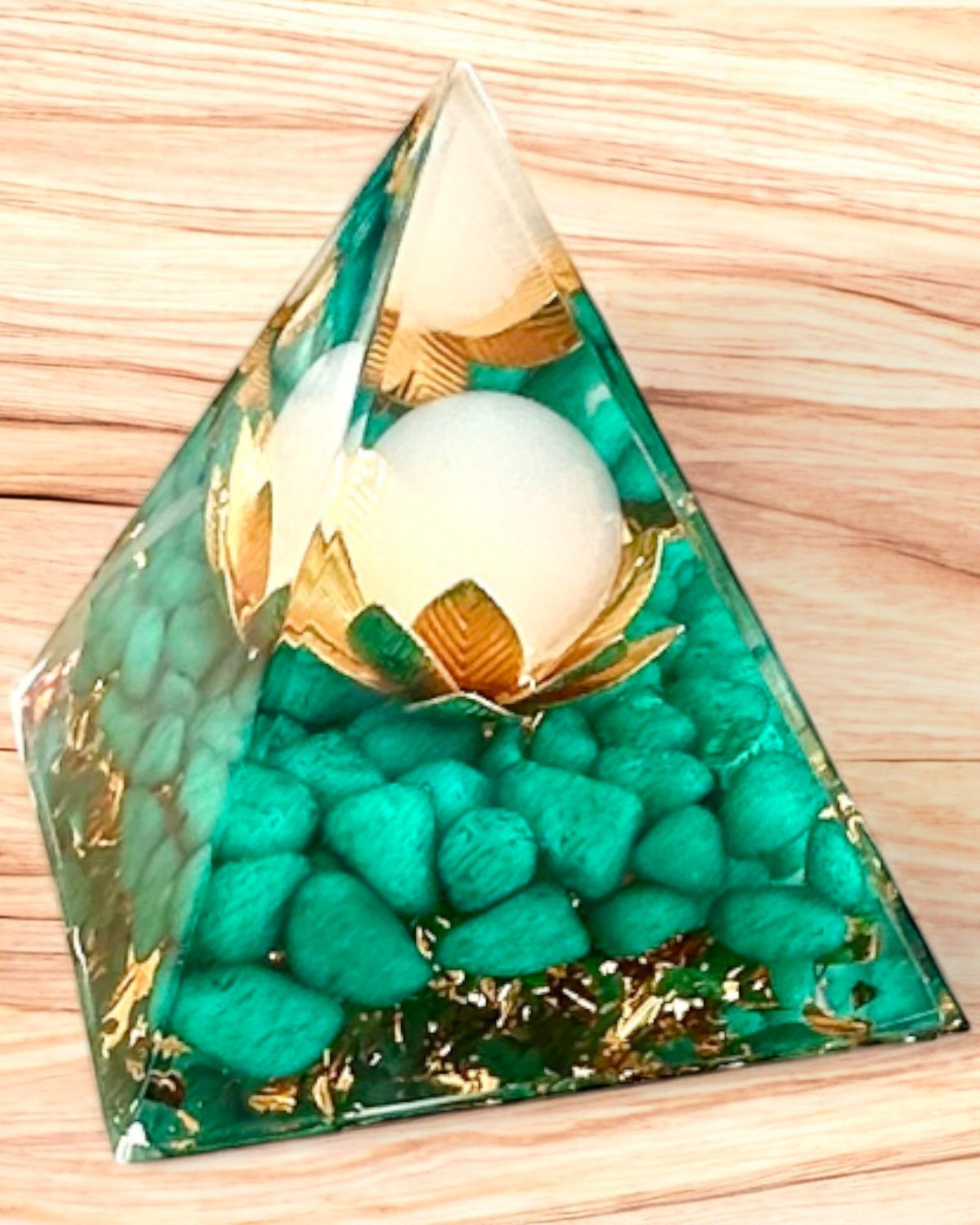 Orgonitová energetická pyramida "Harmonie Turmalínu"