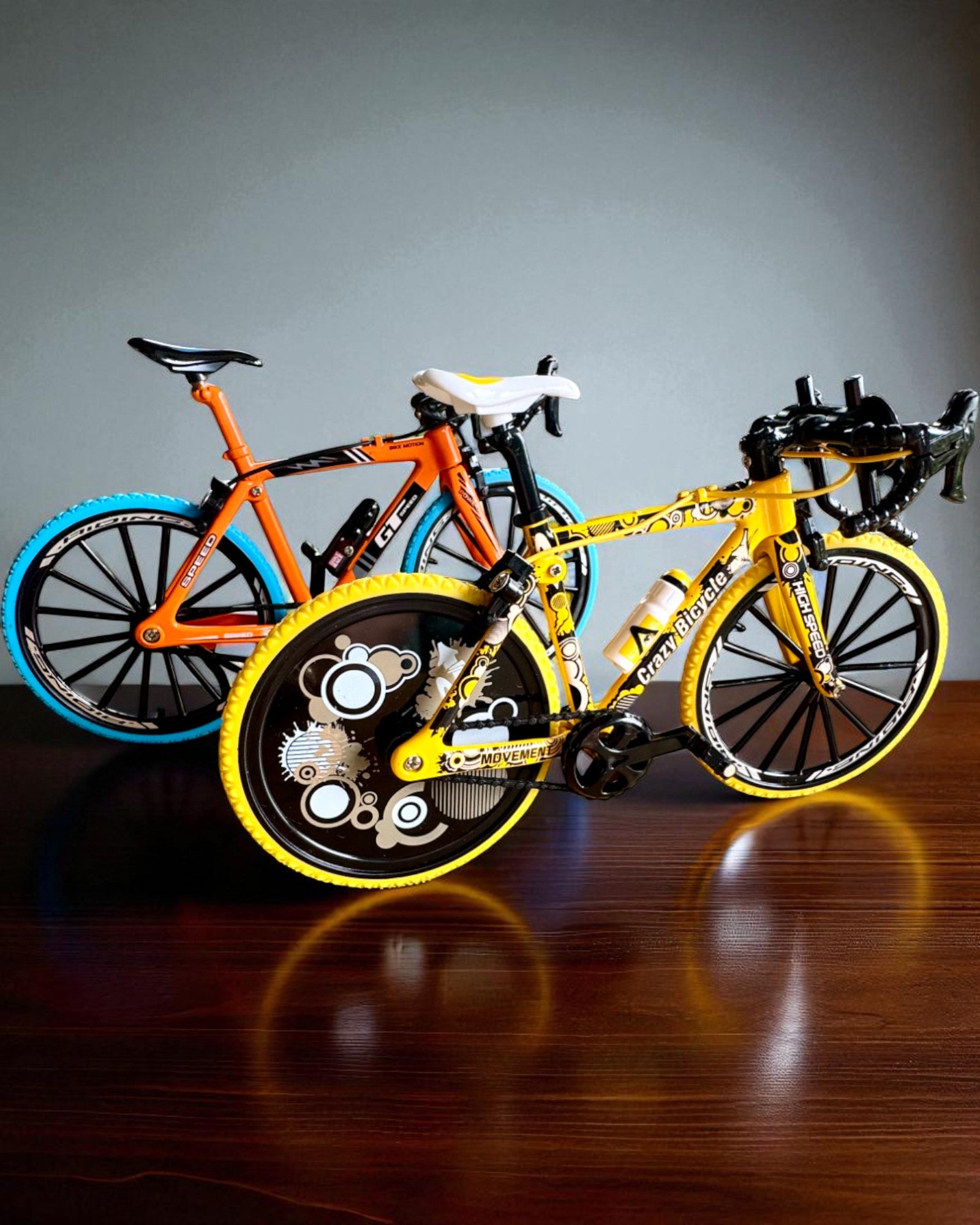Miniaturní kovový model jízdního kola sběratelský "Speed Rider 1.2" – personalizace gravírováním jako dárek, 2 barevné varianty
