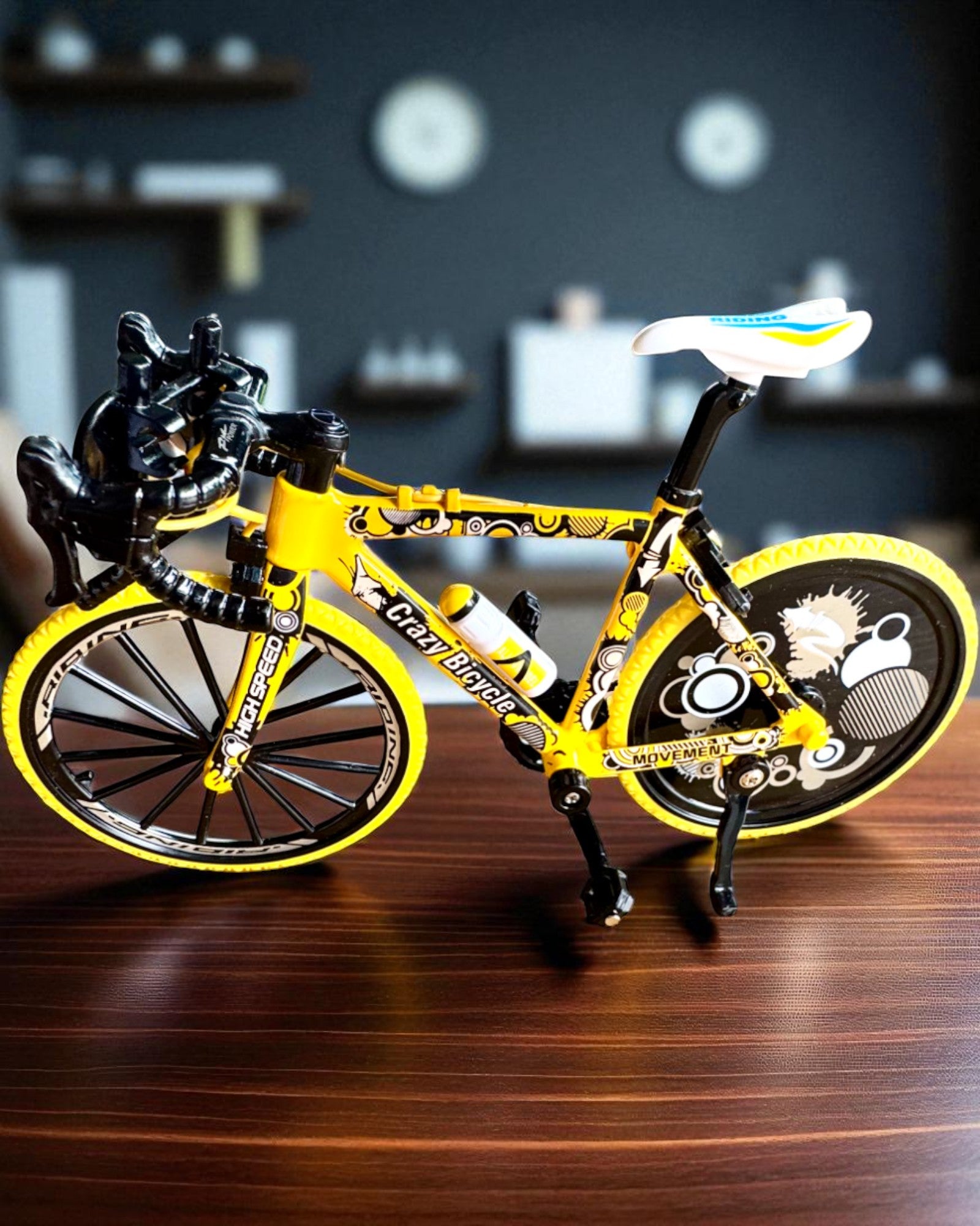 Miniaturní kovový model jízdního kola sběratelský "Speed Rider 1.2" – personalizace gravírováním jako dárek, 2 barevné varianty