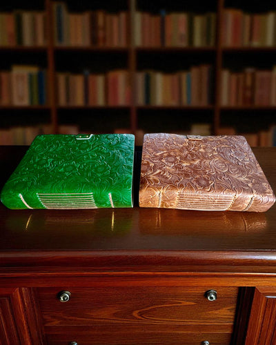 Kožený Zápisník Vintage „Floralis” – ručně ražený, 400 stran, možnost gravírování, 2 varianty