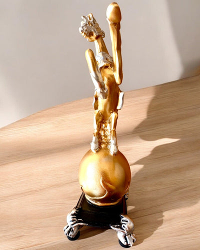 Elegantní Soška „Zlatý Hřebec“ – s Možností Gravírování jako Dárek