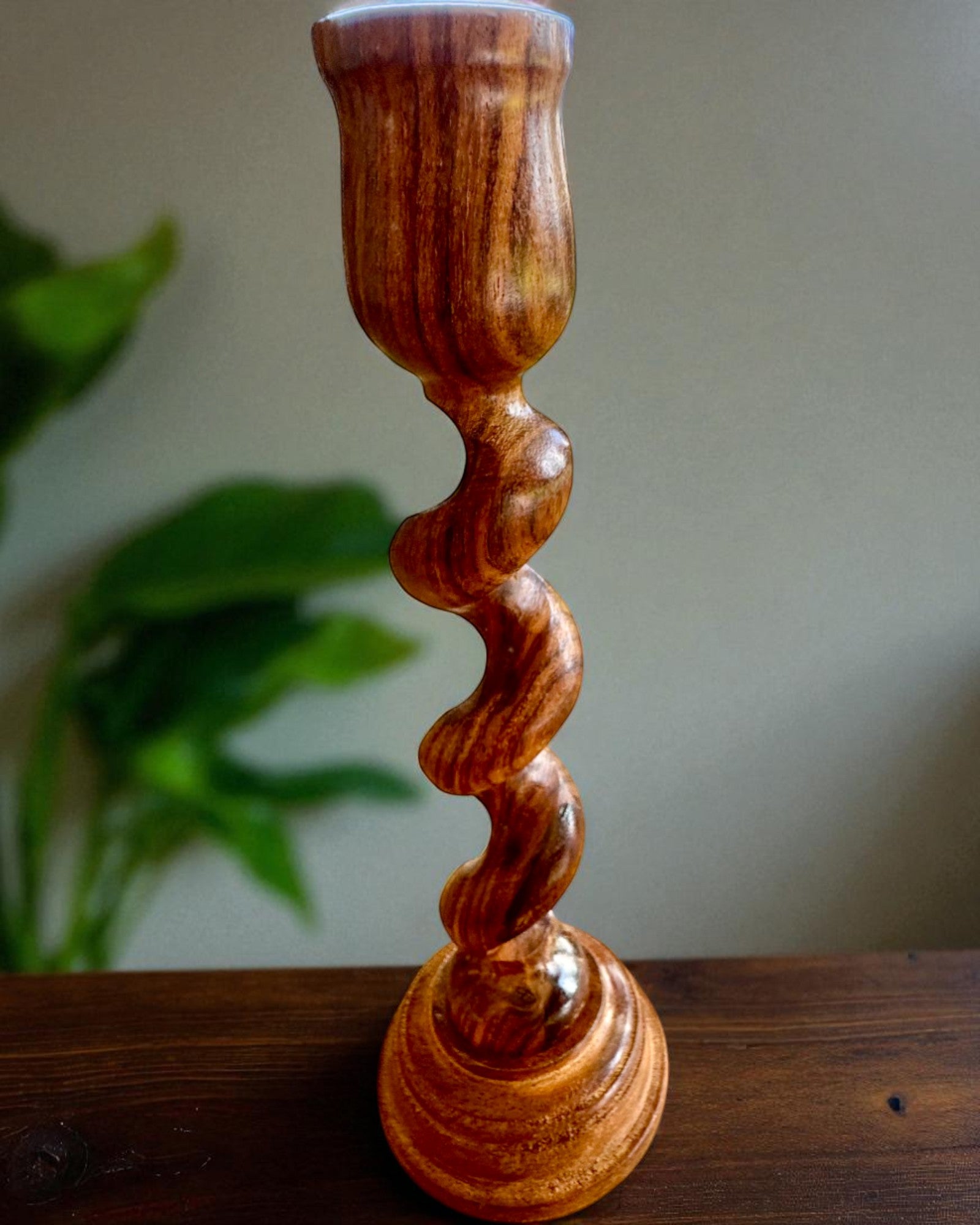 Zestaw 3 świeczników „Spiralne Światło” 25 cm wysokości, możliwość personalizacji grawerem na prezent