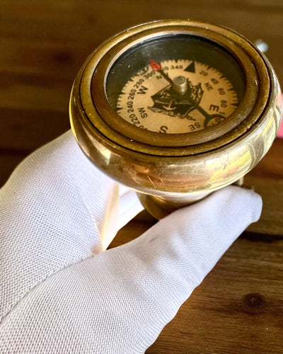 Hůl Navigátor 2.0 s kompasem a skrytou dalekohledem, možnost personalizace gravírováním jako dárek