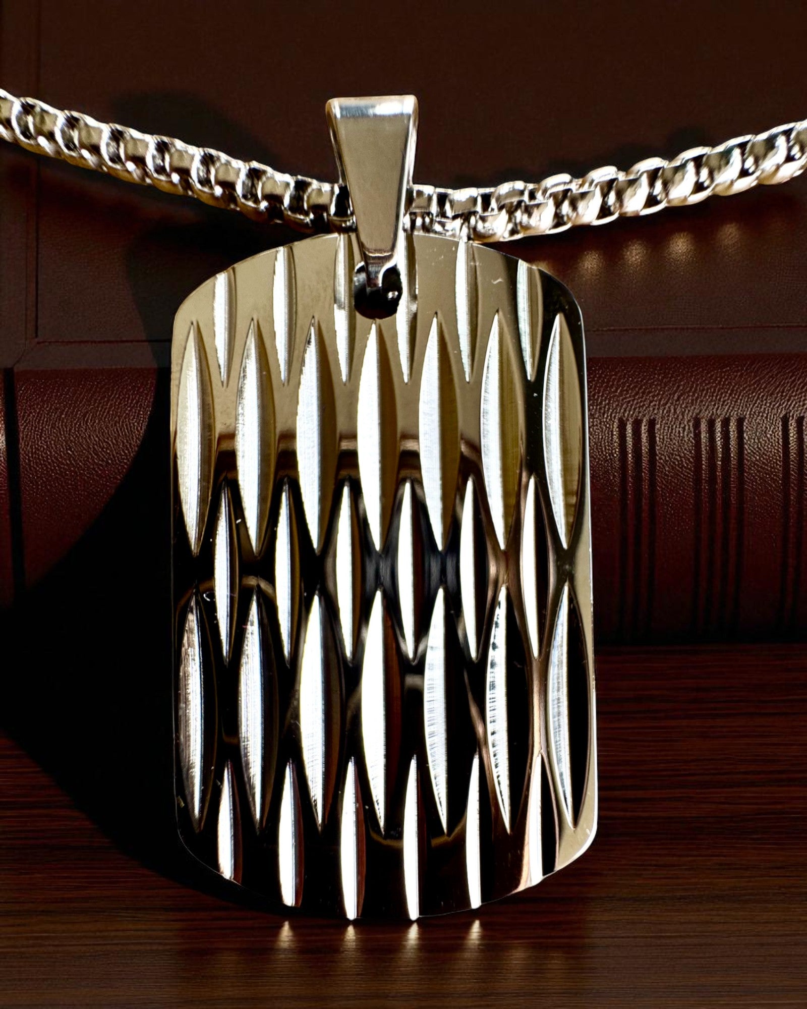 Pánský náhrdelník Dog Tag „SteelVision” – nerezová ocel, 15 variant, personalizace gravírováním