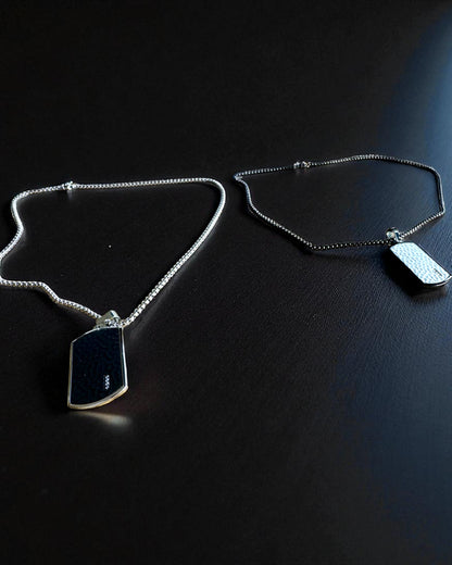 Pánský náhrdelník Dog Tag „SteelVision” – nerezová ocel, 15 variant, personalizace gravírováním
