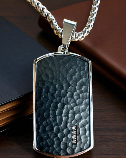Pánský náhrdelník Dog Tag „SteelVision” – nerezová ocel, 15 variant, personalizace gravírováním