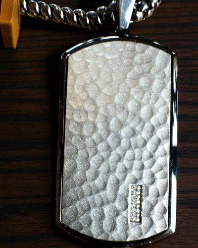 Pánský náhrdelník Dog Tag „SteelVision” – nerezová ocel, 15 variant, personalizace gravírováním