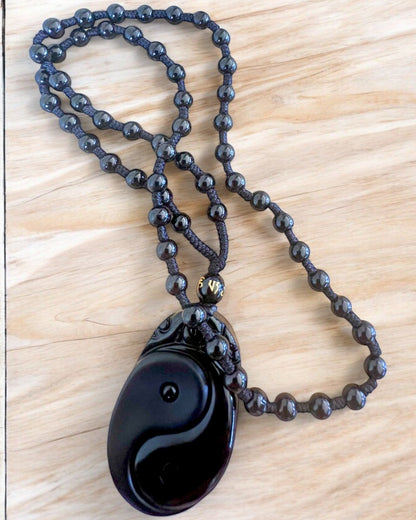 Obsidianový amulet Yin Yang s gravírováním - Harmonie a ochrana, personalizace gravírováním jako dárek