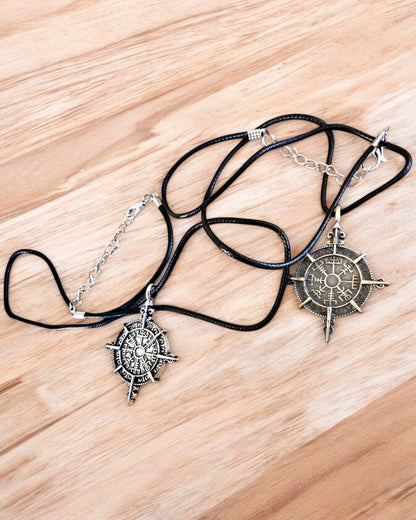 Amulet "Wojownik Północy" - Kompas Vikinga, možnost personalizace gravírováním jako dárek, 2 varianty na výběr