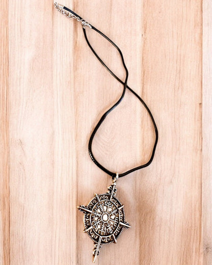 Amulet "Wojownik Północy" - Kompas Vikinga, možnost personalizace gravírováním jako dárek, 2 varianty na výběr
