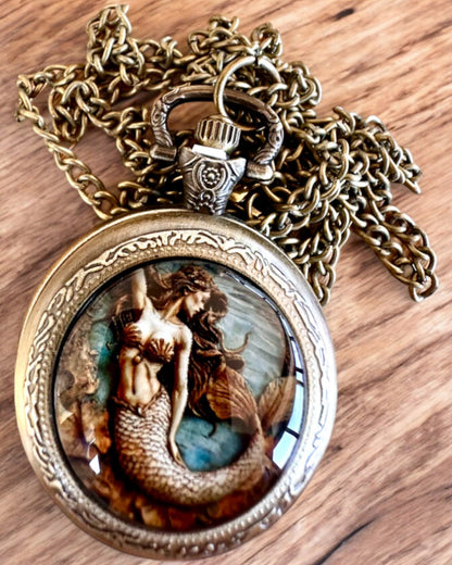 Kapesní hodinky "Syrena Tajemnic", možnost personalizace gravírováním jako dárek