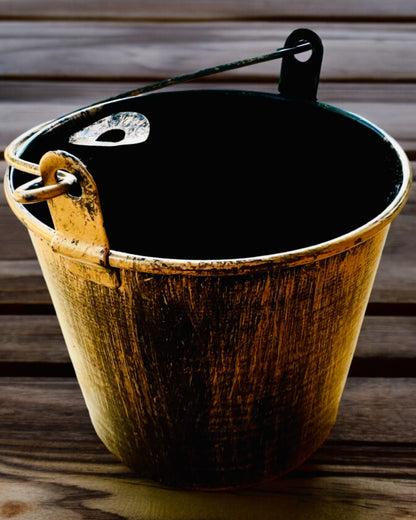 Stylový kovový popelník "Rustic Charm" 19-23 cm výška, 8 variant na výběr, gravírování na přání
