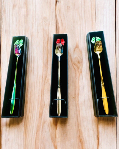 Personalizovaná růžová lžička s možností gravírování jako dárek - 3 barevné varianty na výběr