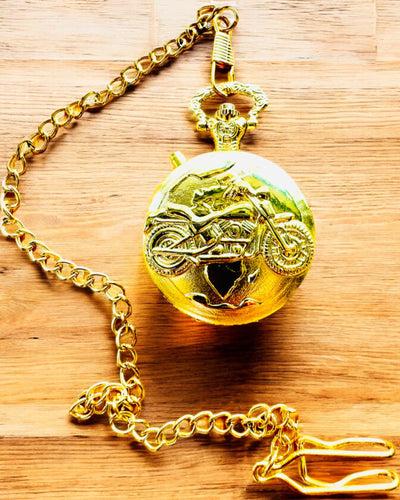 Kapesní hodinky "Motocyklový Elegán 2" – Gravírování jako dárek, 3 barevné varianty