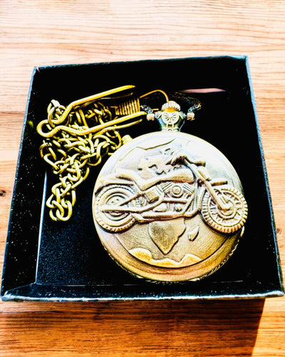 Kapesní hodinky "Motocyklový Elegán 2" – Gravírování jako dárek, 3 barevné varianty