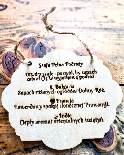 Szafa Pełna Podróży – Zestaw Prezentowy Zawieszek Sojowych