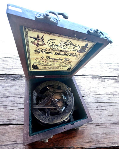 Velká dřevěná krabice na sextant nebo prémiový kompas "Mariner's Legacy" s možností gravírování