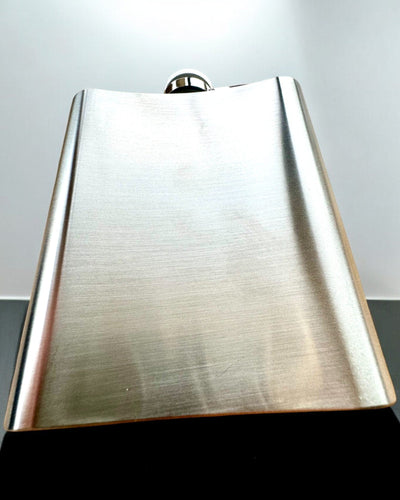 Bizon Flask – Stylová placatka s motivem bizona - možnost personalizace gravírováním jako dárek