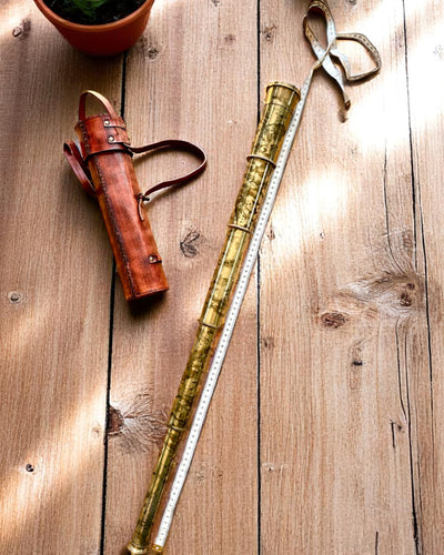 Královský dalekohled „Voyager 1818” – Exkluzivní, mosazný, 83 cm, ručně vyrobený, pouzdro z přírodní kůže – Sběratelská edice, personalizace gravírováním jako dárek