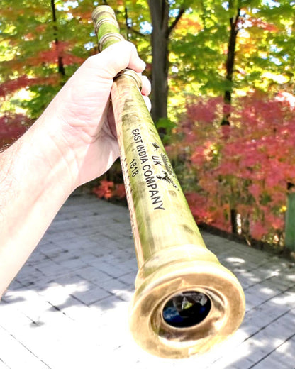 Královský dalekohled „Voyager 1818” – Exkluzivní, mosazný, 83 cm, ručně vyrobený, pouzdro z přírodní kůže – Sběratelská edice, personalizace gravírováním jako dárek