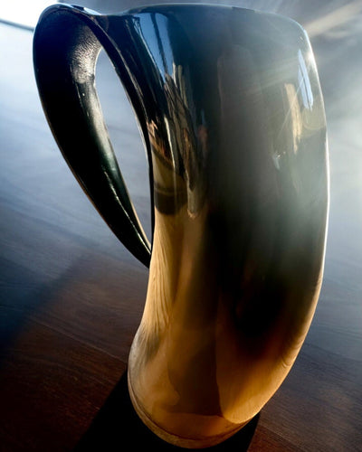 Kompaktowy, 350 ml, Kufel Rzeźbiony Majstersztyk z możliwością personalizowania grawerem - 2 warianty kolorystyczne