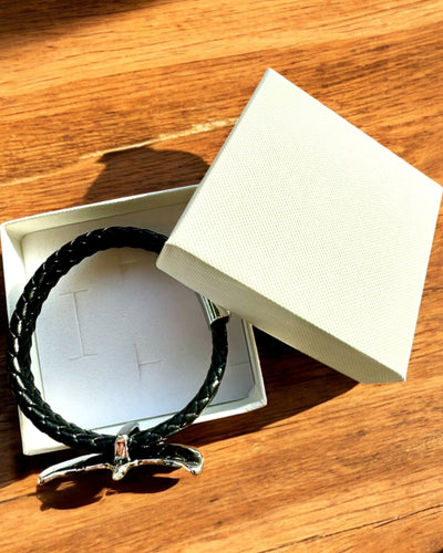 Pánský náramek „SkyRider“ – Kožený styl s charakterem - možnost personalizace gravírováním