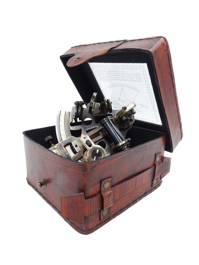 Mosazný sextant v kožené krabičce - NC1514B