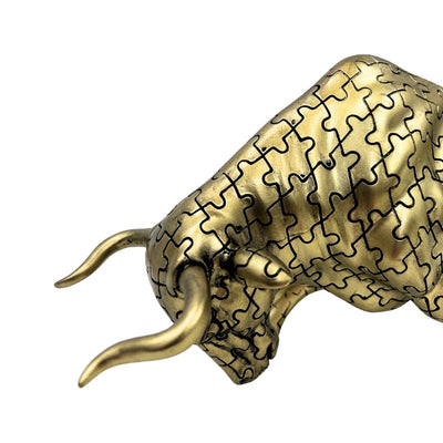 Býk - zlatá dekorativní figurka - symbol síly a bohatství - 43111Y1