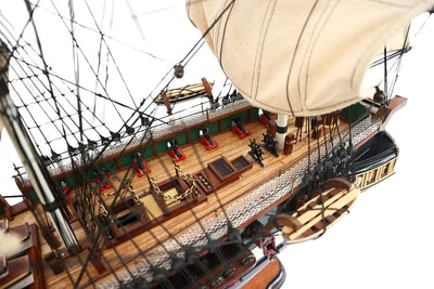 Exkluzivní velký model plachetnice USS Constitution 100cm s možností personalizace gravírováním