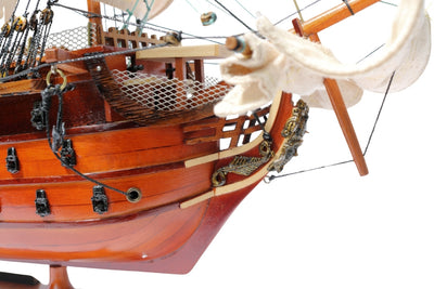 Model Żaglowca HMS Victory Złożony 54 cm - Ręcznie Wykonana Replika z Możliwością Personalizacji Grawerem - Idealny Prezent dla Miłośników Żeglarstwa - Wysoka Jakość, Elegancka Drewniana Podstawa