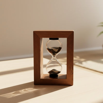 Přesýpací hodiny 3 minuty v dřevěném rámu - elegantní dekorace – M123