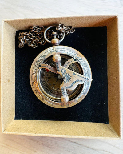 Kompas Nawigacyjny Podróżnika z grawerem, personalizacja – Rękodzieło Indyjskich Rzemieślników