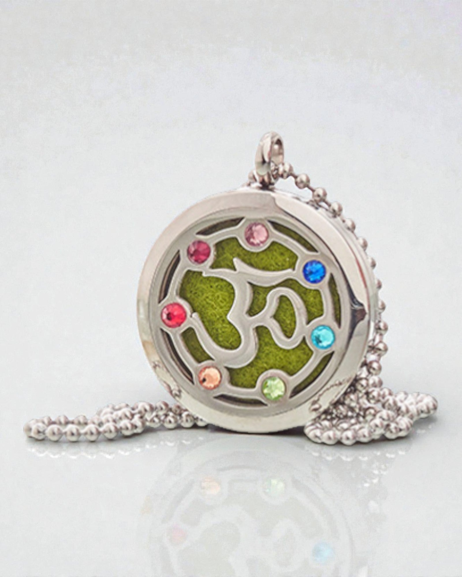 Náhrdelník Aromalife Chakra OM – tajný medailon vůně 30 mm