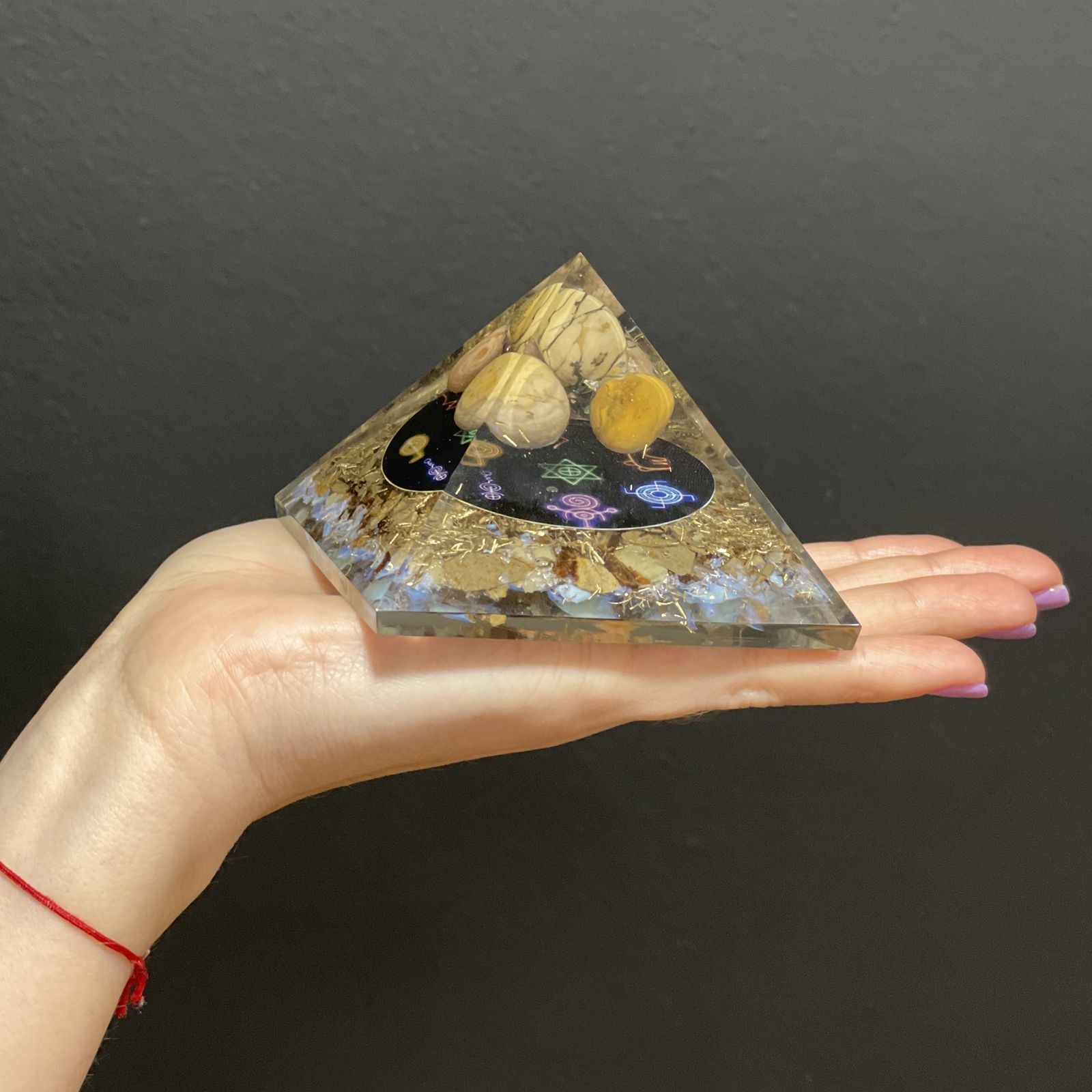 Orgonitová pyramida Midnight Reiki