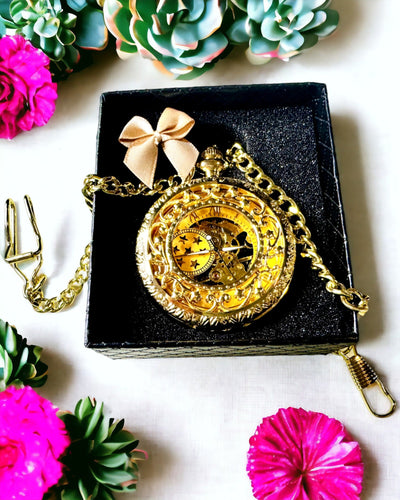 „Zlatý Majestát“ – Luxusní mechanické kapesní hodinky s průhledným jádrem a gravírováním na přání