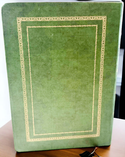 Zelený ozdobný zápisník s motivem draka - Fantasy inspirace, s gravírováním