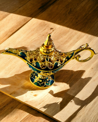 Malá Ručně Vyrobená Lampa Aladina - Kovové Umělecké Řemeslo pro Dekoraci Domova, gravírování