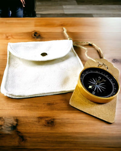 Kompaktní navigační kompas s kovovým povrchem – Nezbytnost každého cestovatele, s gravírováním