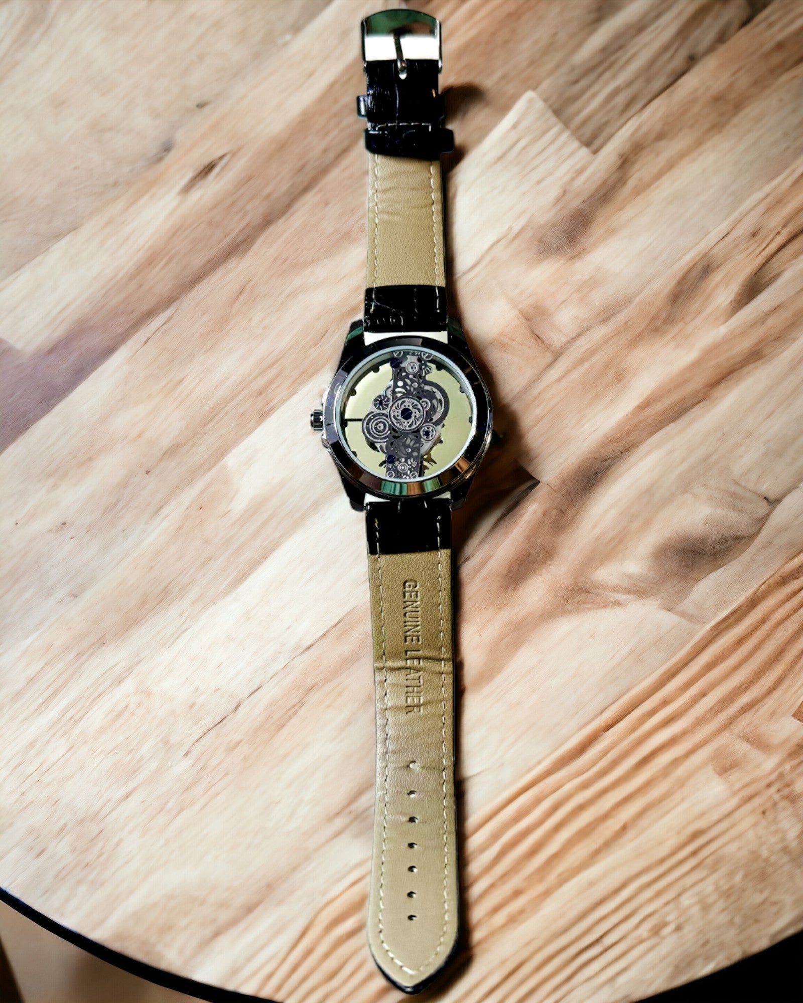 Pánské Křemenné Hodinky s Průhledným Ciferníkem - Klasická Elegance v Moderním Podání černý pásek. Personalizace gravírováním