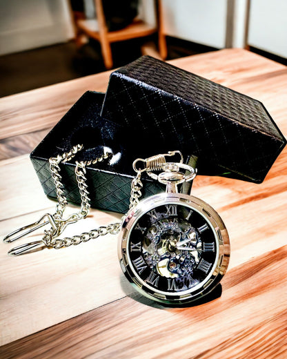 Stříbrné exkluzivní kapesní hodinky mechanické v retro stylu, vodotěsné - elegance pro každou příležitost, s gravírováním