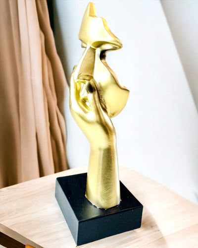 Abstraktní Socha Ruky "Dotek Umění" - Kancelářská Dekorace v Evropském Stylu, Personalizace Gravírováním 2 kusy