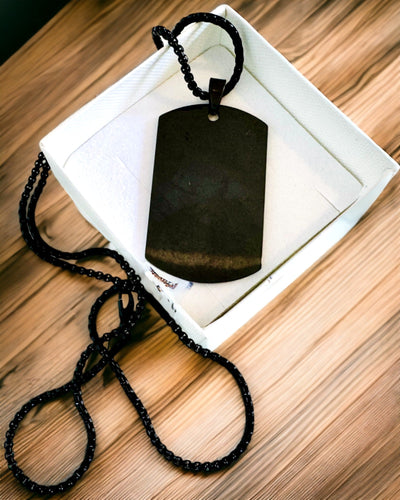 Náhrdelník s Dog Tag "Tři Odstíny Stylu" - Identifikační známka - Elegantní Přívěsek z Nerezové Oceli s Možností Gravírování