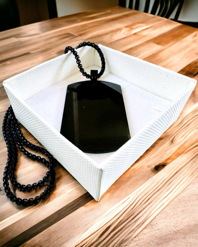 Náhrdelník s Dog Tag "Tři Odstíny Stylu" - Identifikační známka - Elegantní Přívěsek z Nerezové Oceli s Možností Gravírování