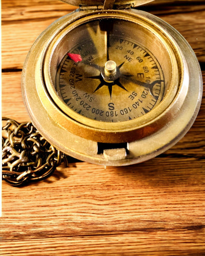 Kompas Nawigacyjny Podróżnika z grawerem, personalizacja – Rękodzieło Indyjskich Rzemieślników
