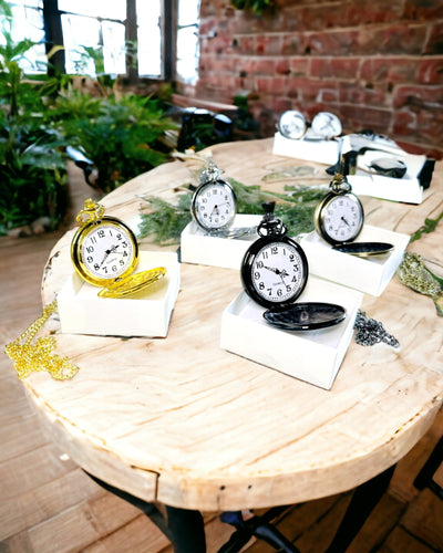 Kapesní hodinky ve vintage stylu ve zlaté barvě s možností gravírování